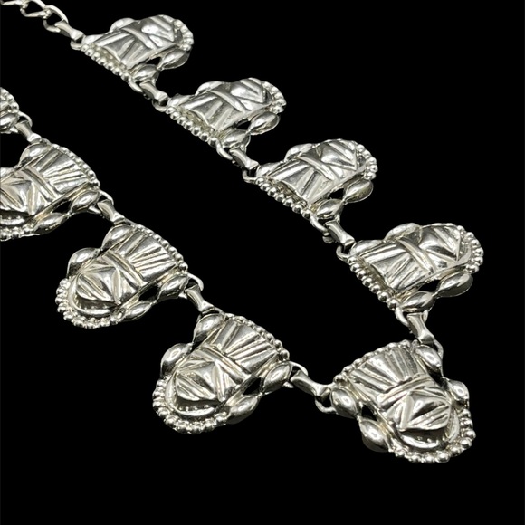 Vintage tribal mask necklace - Picture 5 of 5